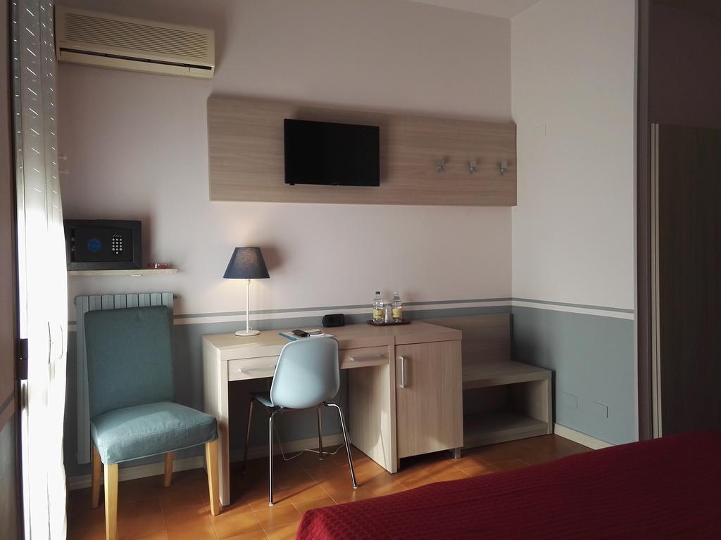 Hotel Astoria Tabiano Terme Luaran gambar