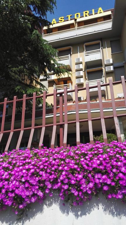 Hotel Astoria Tabiano Terme Luaran gambar