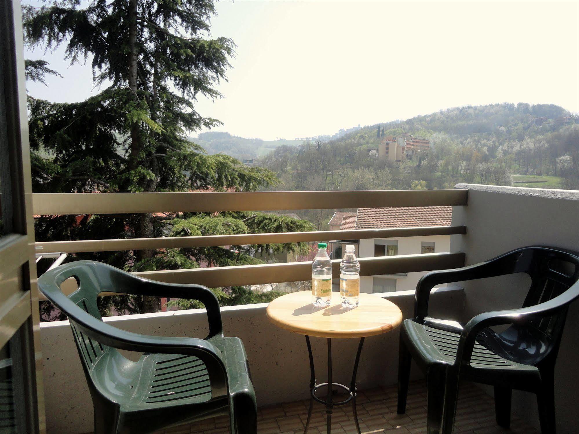 Hotel Astoria Tabiano Terme Luaran gambar