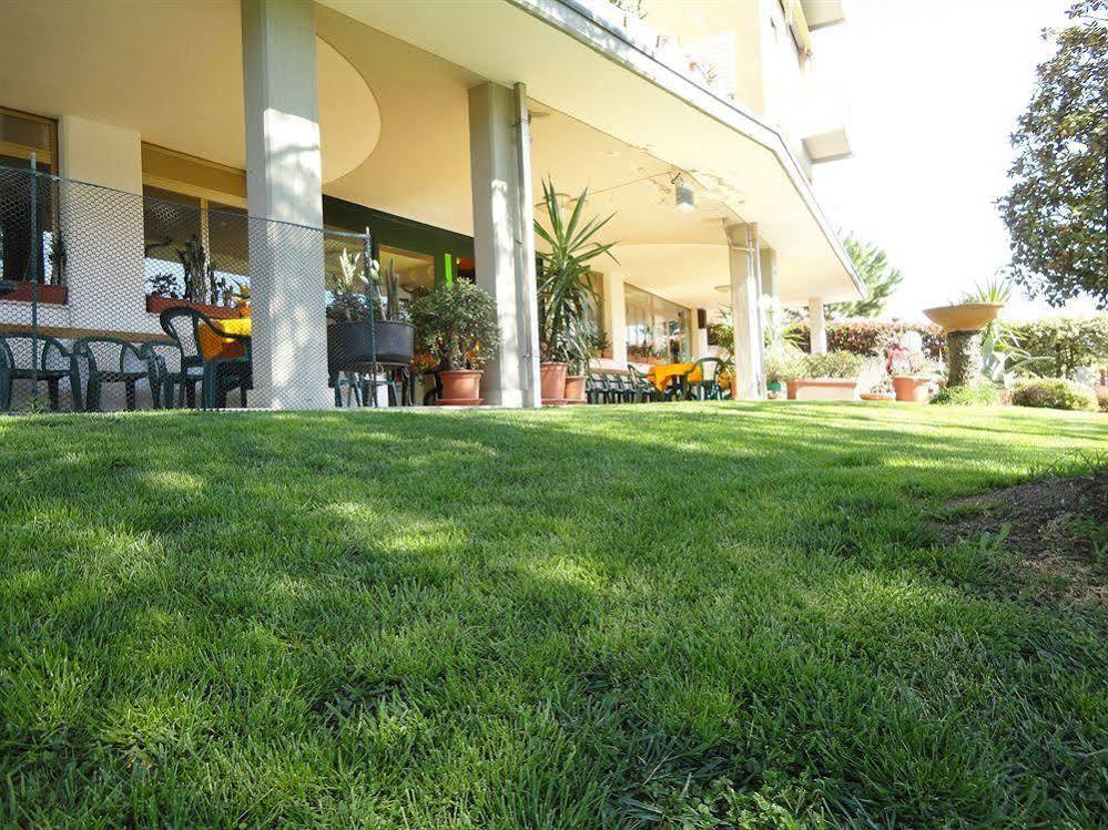 Hotel Astoria Tabiano Terme Luaran gambar