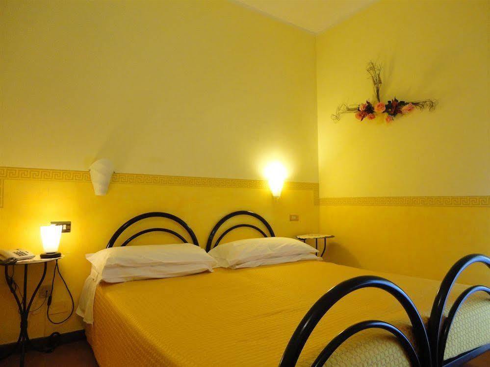 Hotel Astoria Tabiano Terme Luaran gambar