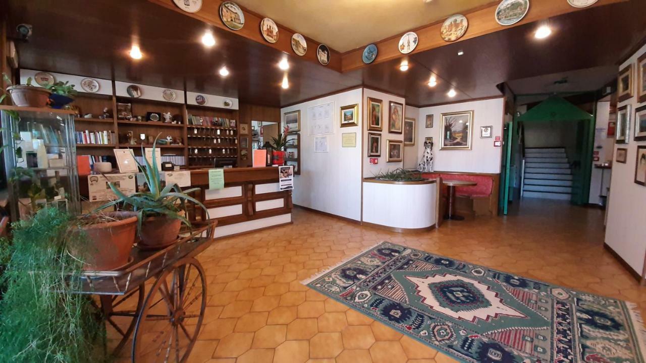 Hotel Astoria Tabiano Terme Luaran gambar
